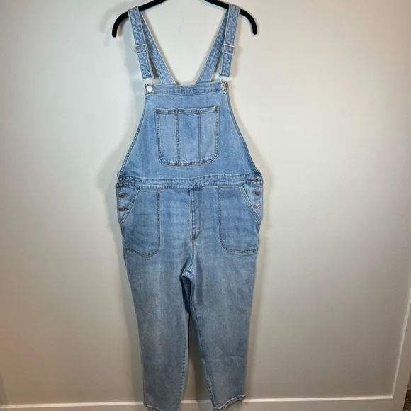 Old Navy Women's Overall Jeans Blue Light Wash Denim Straight Leg Bibs Y2K Sz 18 - Picture 1 of 13